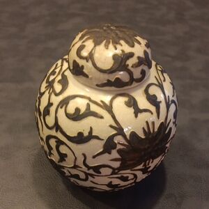 Antique Chinese Song Style Crackleware Covered Jar.../ Artisan Ceramic Vase